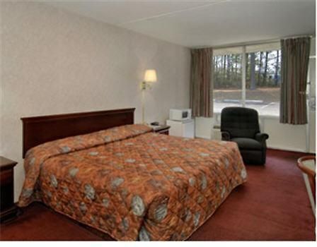 Travel Inn Homewood Room photo