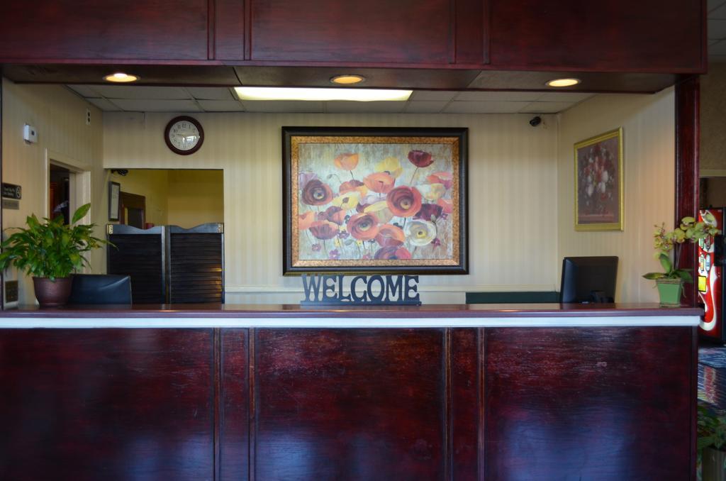 Travel Inn Homewood Exterior photo