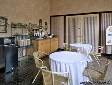 Travel Inn Homewood Restaurant photo