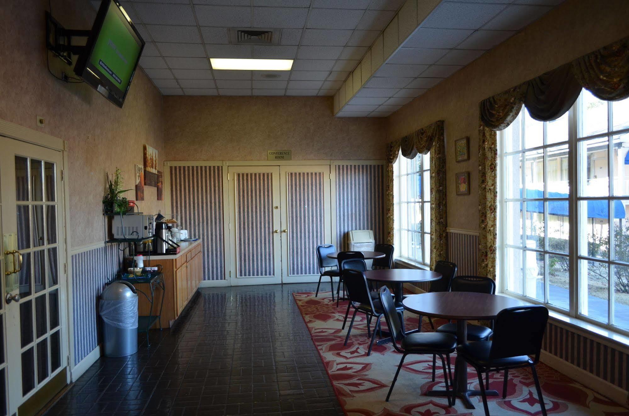 Travel Inn Homewood Exterior photo